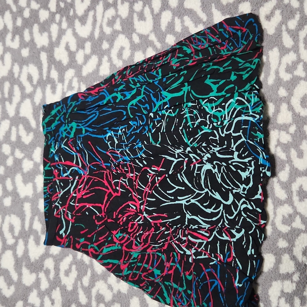 Apostrophe skirt